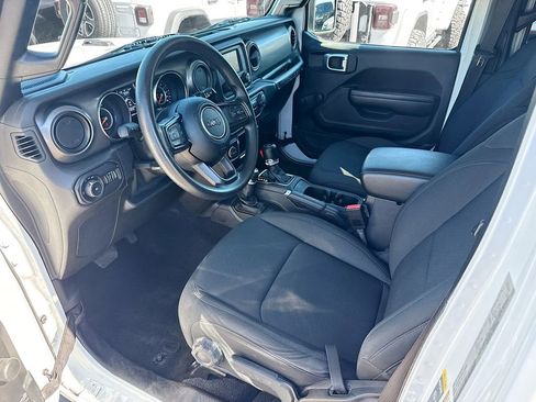 Used 2021 Jeep Wrangler Unlimited Sport image 25