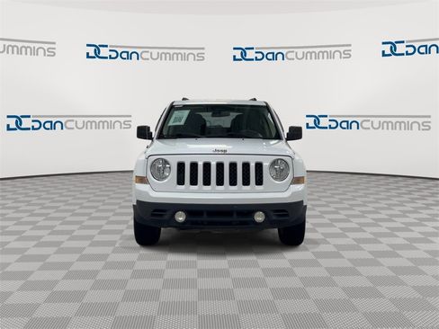 Used 2015 Jeep Patriot Sport w/ Tire & Wheel Group image 3