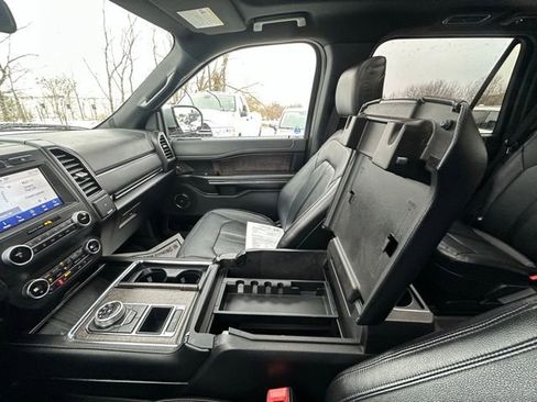 Used 2020 Ford Expedition Limited image 25