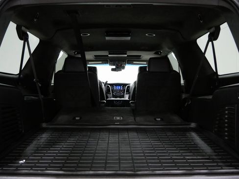 Used 2019 Cadillac Escalade ESV Platinum image 30