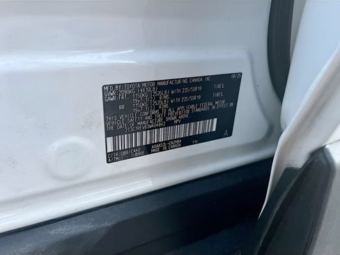 Used 2025 Toyota RAV4 XLE Premium w/ Weather Package FWD image 33