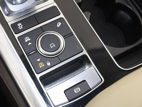 Used 2021 Land Rover Range Rover Sport HSE Silver Edition image 29