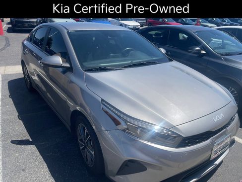 Certified 2023 Kia Forte LXS FWD image 5