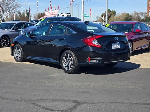 Used 2018 Honda Civic EX image 6