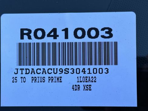 Certified 2025 Toyota Prius Plug-In Hybrid image 47