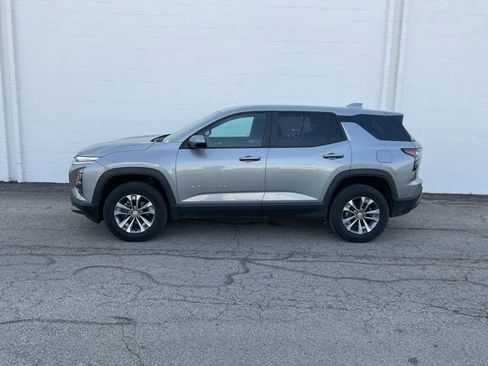 Used 2025 Chevrolet Equinox LT image 29