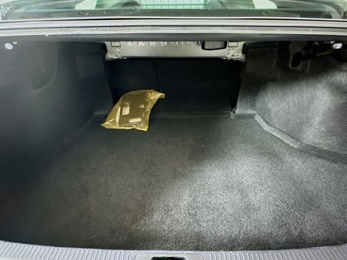 Used 2025 Toyota Camry SE w/ Convenience Package image 31