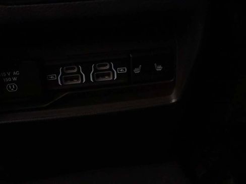 Used 2024 Jeep Grand Cherokee Limited image 51