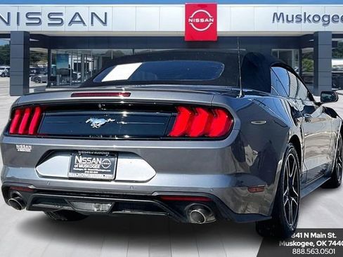 Used 2022 Ford Mustang Premium image 5