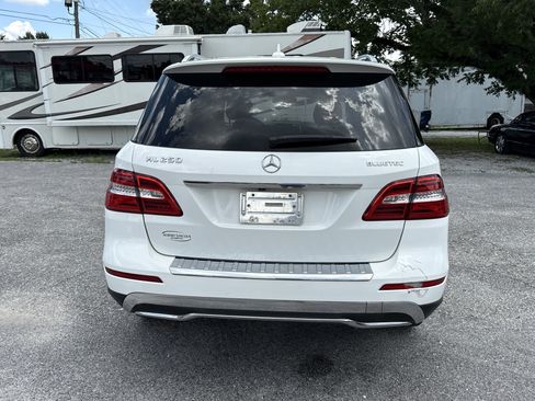 Used 2015 Mercedes-Benz ML 250 BlueTEC 4MATIC image 4