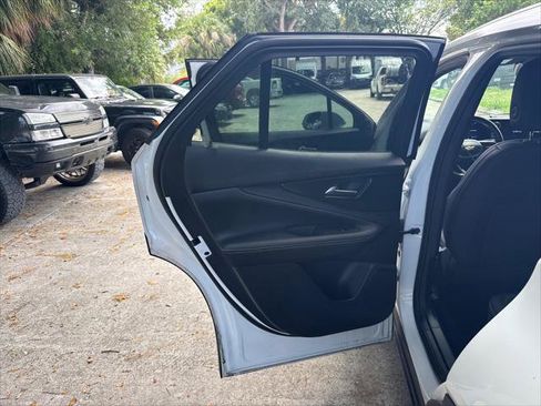 Used 2025 Chevrolet Blazer EV LT AWD/4WD image 24