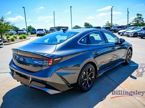 Used 2025 Hyundai Sonata SEL FWD image 5