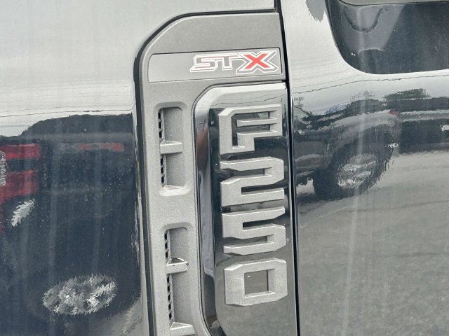 New 2026 Ford F250 XL w/ STX Appearance Package AWD/4WD image 7