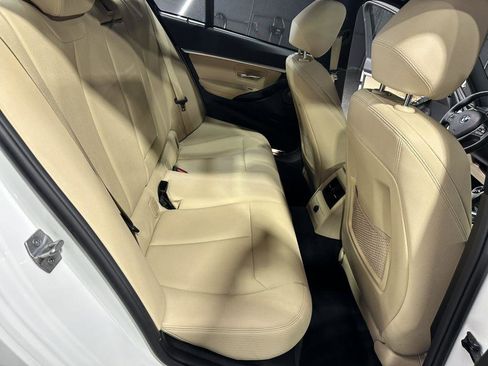 Used 2017 BMW 330i Sedan RWD image 38
