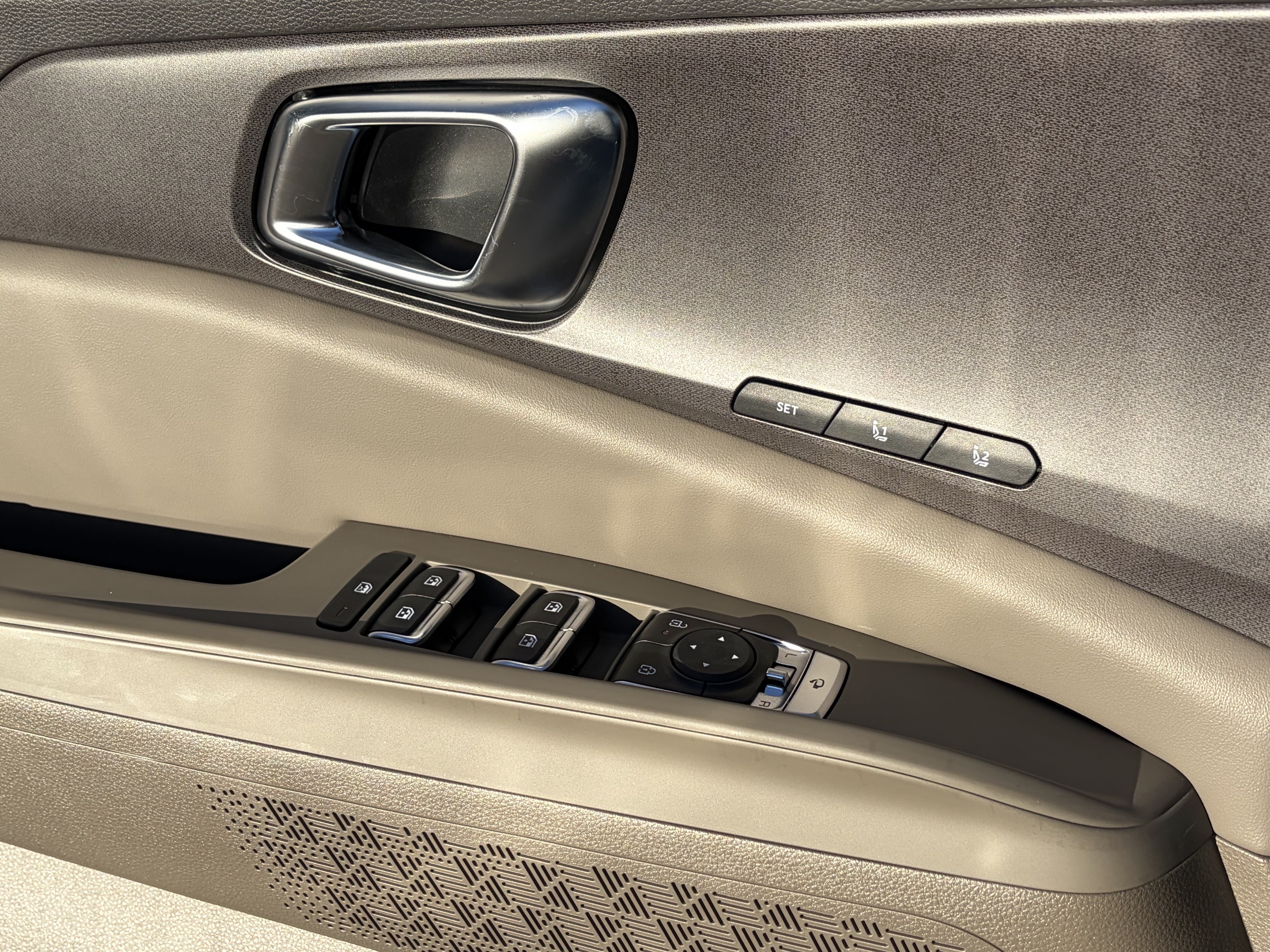 New 2026 Kia Carnival EX FWD image 20