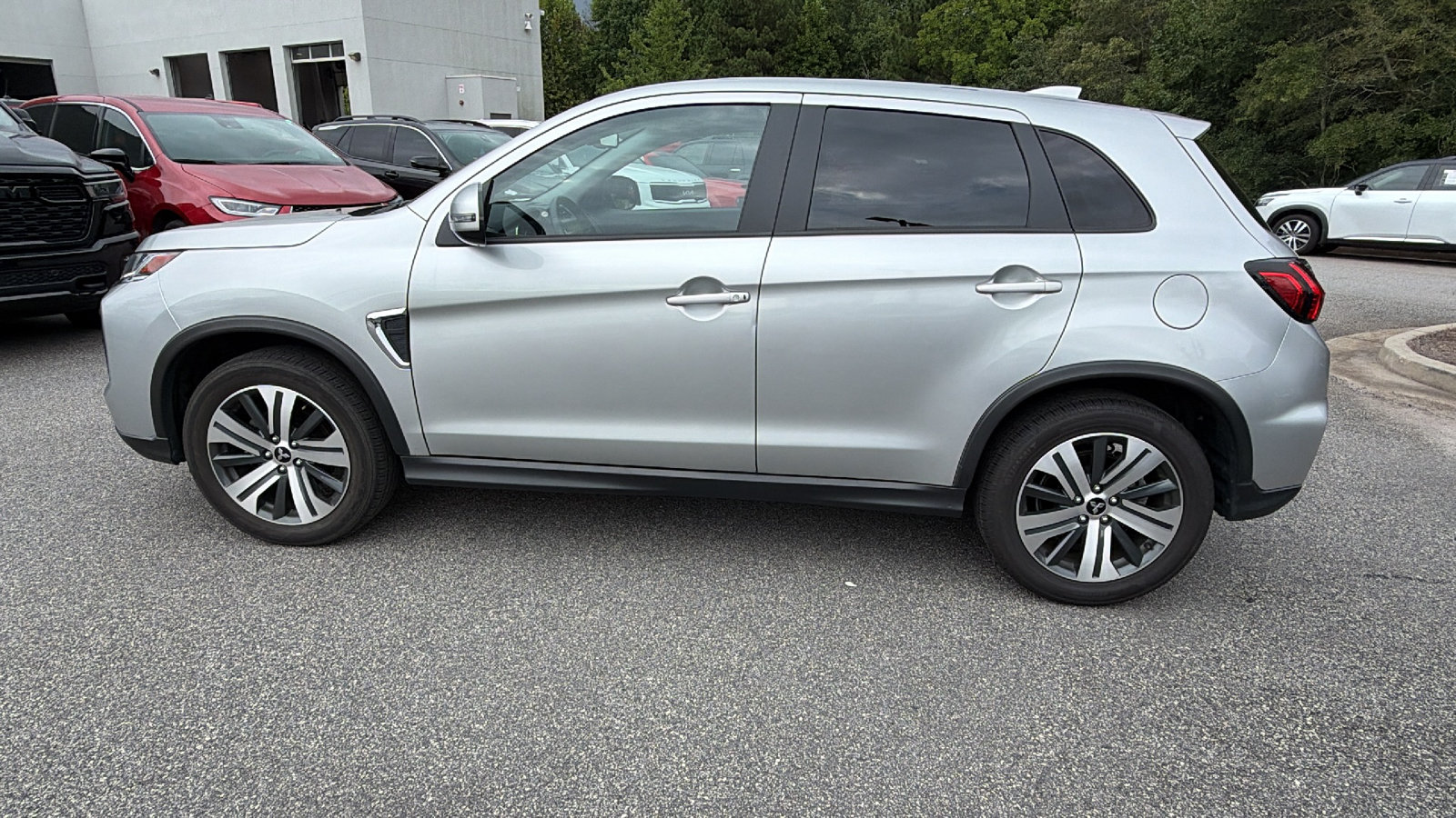 Used 2024 Mitsubishi Outlander Sport AWD image 11