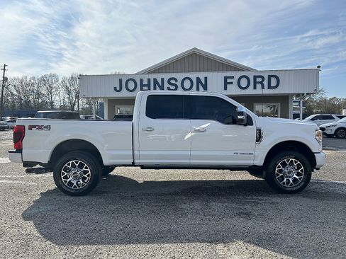 Used 2022 Ford F250 Platinum image 3