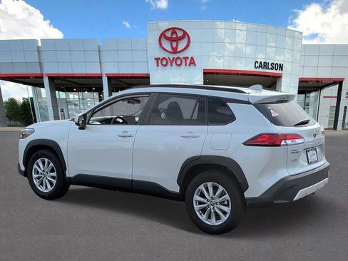 Certified 2023 Toyota Corolla Cross LE AWD/4WD image 5