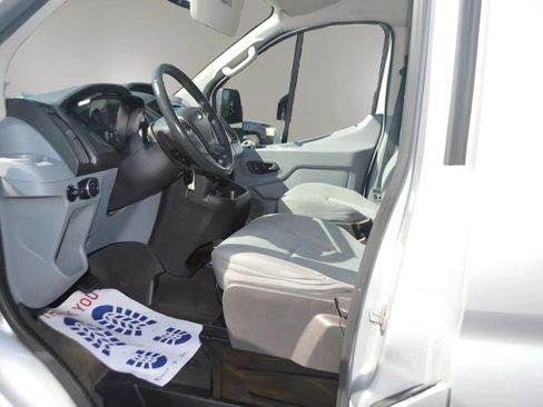 Used 2015 Ford Transit 350 XLT RWD image 12