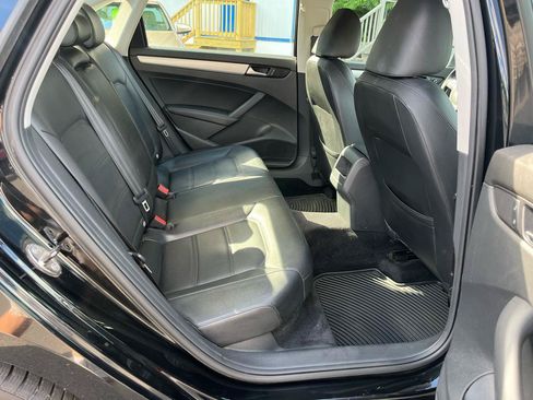 Used 2012 Volkswagen Passat 2.5 SE FWD image 20