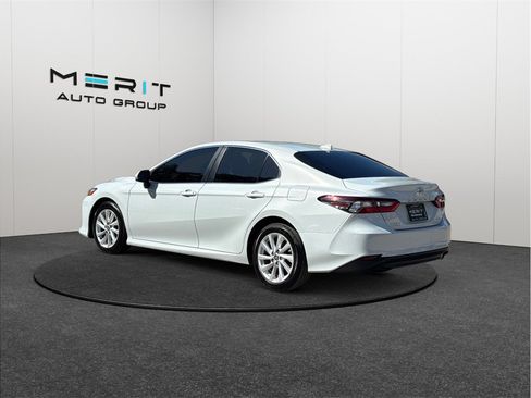 Used 2023 Toyota Camry LE FWD image 7
