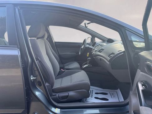 Used 2011 Honda Civic DX-VP image 22