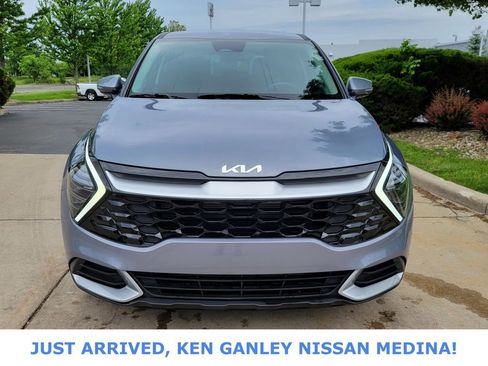 Used 2024 Kia Sportage EX FWD image 8