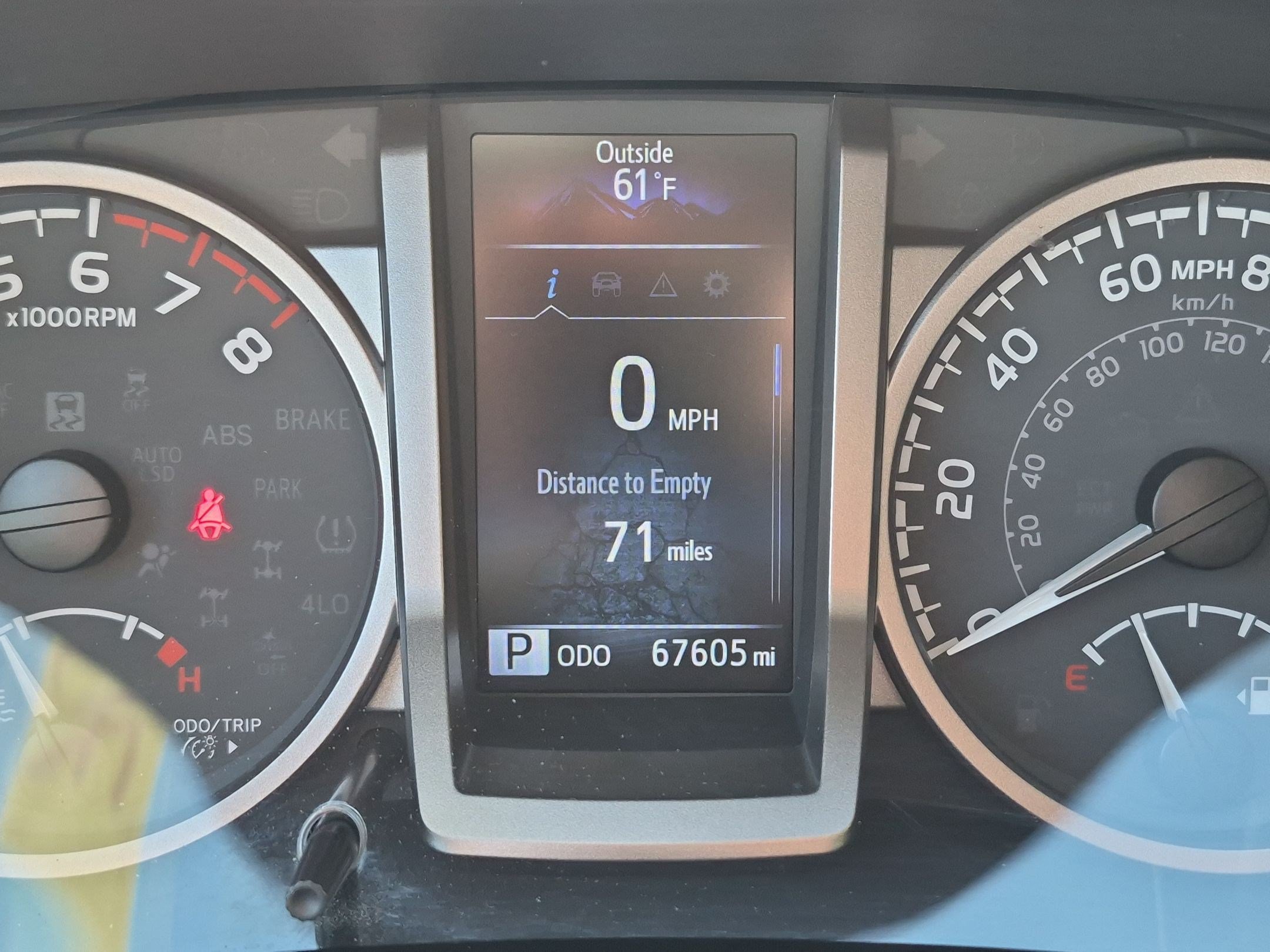 Used 2022 Toyota Tacoma SR5 w/ Technology Package AWD/4WD image 15
