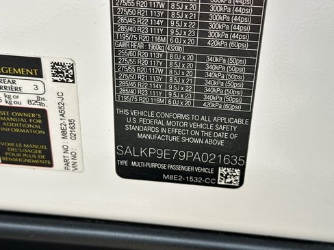 Used 2023 Land Rover Range Rover SE AWD/4WD image 30