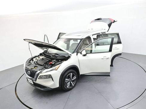Used 2023 Nissan Rogue SL FWD image 36