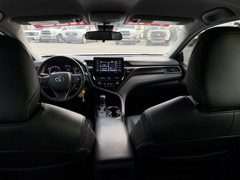 Used 2021 Toyota Camry SE image 24