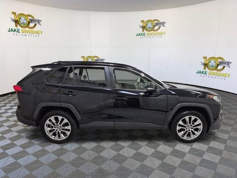 Used 2020 Toyota RAV4 XLE Premium AWD/4WD image 11