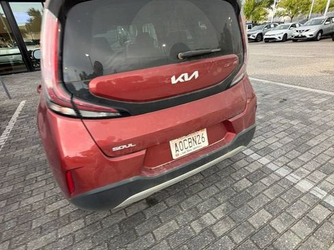 Used 2024 Kia Soul LX FWD image 11