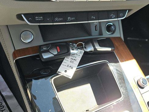 Used 2023 Audi Q5 2.0T Premium Plus w/ Premium Plus Package AWD/4WD image 19