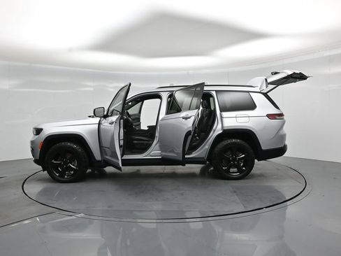Used 2021 Jeep Grand Cherokee L Laredo AWD/4WD image 33