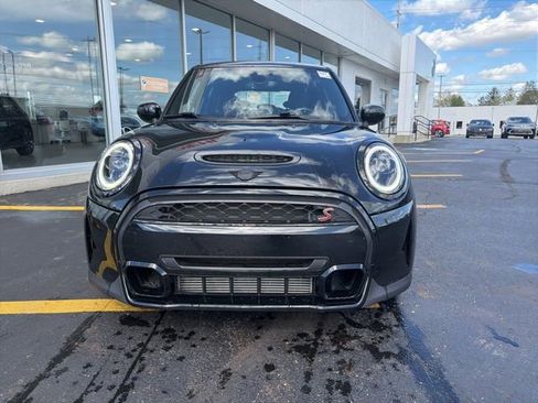 Used 2023 MINI Cooper S w/ Signature Upholstery Package FWD image 10