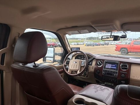 Used 2011 Ford F350 King Ranch w/ King Ranch w/Chrome Pkg image 26