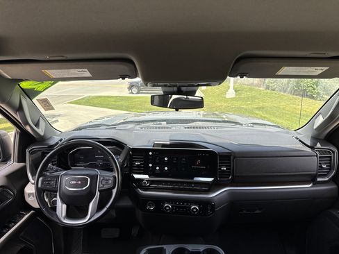 Used 2022 GMC Sierra 1500 Elevation AWD/4WD image 23