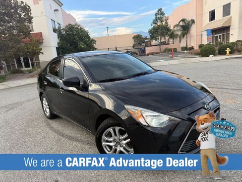 Used 2016 Scion iA FWD image 3