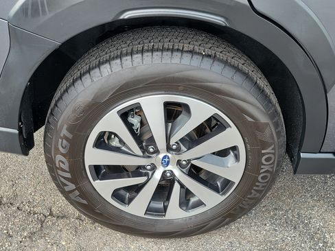 Certified 2024 Subaru Outback Premium AWD/4WD image 10