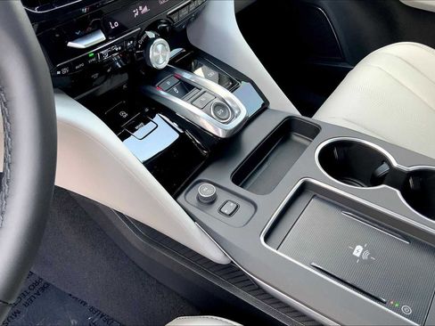 Used 2026 Acura MDX FWD w/ Technology Package image 7