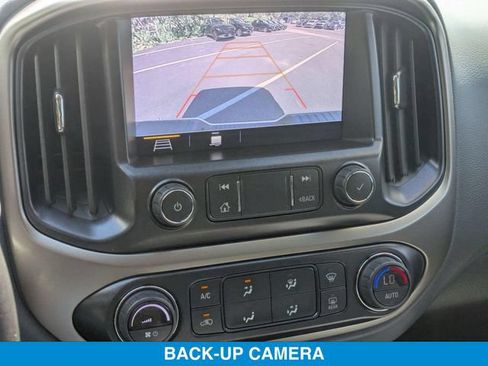Used 2022 Chevrolet Colorado Z71 w/ Safety Package AWD/4WD image 18