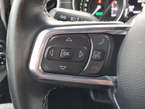 Used 2022 Jeep Wrangler Unlimited Sahara w/ Cold Weather Group image 20