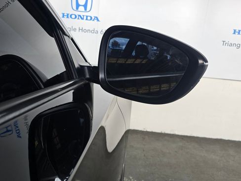 Used 2018 Honda Accord Sport image 40