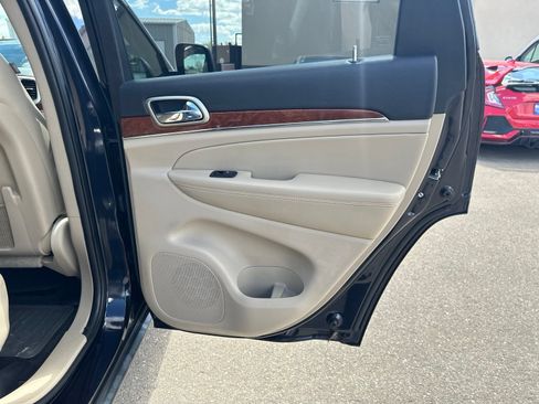 Used 2011 Jeep Grand Cherokee Limited AWD/4WD image 31