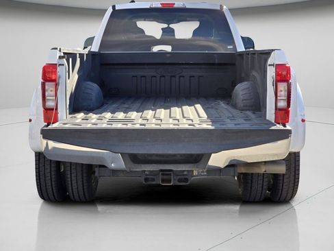 Used 2022 Ford F350 XLT image 21