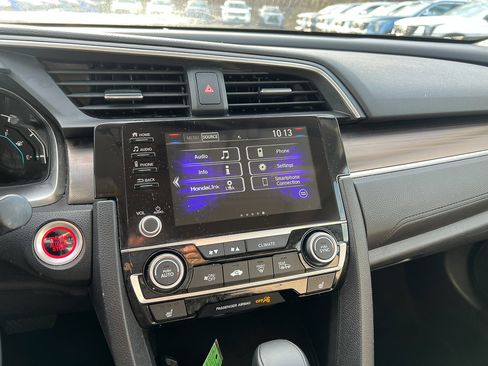 Used 2019 Honda Civic EX image 18