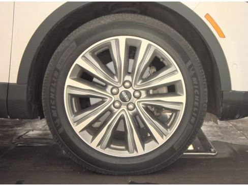 Used 2018 Lincoln MKX Reserve w/ Luxury Package image 25