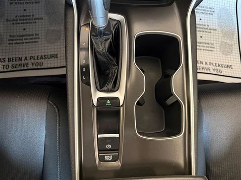 Used 2020 Honda Accord EX image 29