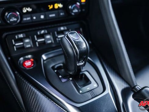 Used 2020 Nissan GT-R Premium w/ Premium Interior Package image 10
